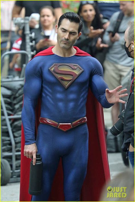 tyler hoechlin ass|Tyler Hoechlin’s physique in Superman and Lois is top。